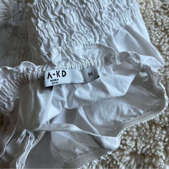 NA-KD Cropped Blouse - Picture 5 of 7